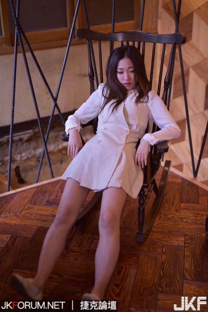 首爾美女 Yoon Hye Won 高顏值美女完美身身材超長美腿! 9th image
