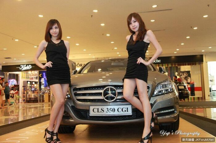 Christine Gan 9th image