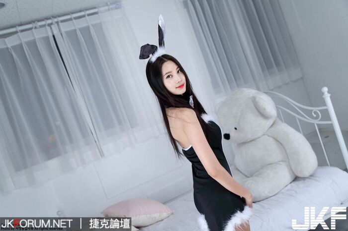 來自韓國的兔子! Han Yu Ri 超美韓妞兔女郎裝扮超級火辣! 3th image
