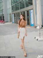 Han Guo Beauty 樸鄭尹 洋裝看膩了嗎 比基尼換上火辣到噴noseblood!