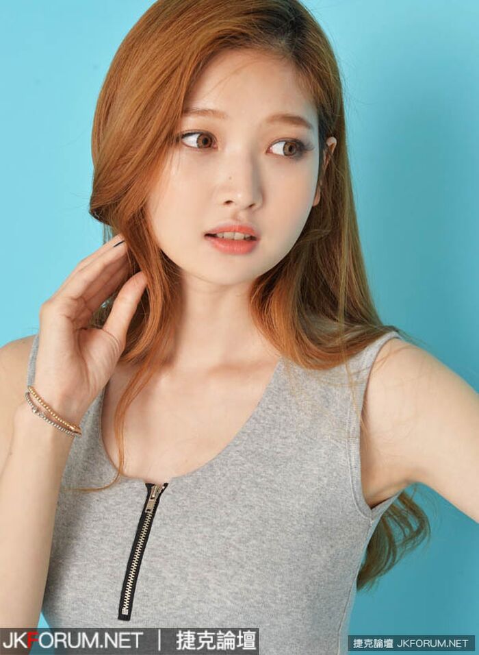 朱茵 Joo Yi 豐腴臉蛋妹子 可愛臉蛋皮褲長腿超火辣 2th image