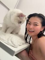 Shy Bunny Girl Went viral TikToker Toki-chan, take a bath naked with a cat www