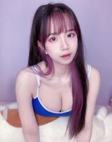 "Azusa Mio Village Chief" 飽滿巨乳形狀畢現也太harm羞 火辣完全解放 (10P)