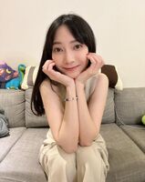 實況正妹「Sandy Hsu」甜眸微笑時時迷死千萬男人