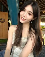 正妹實況主「Zoe 肉乙」甜美外型+飽滿身材深受喜愛