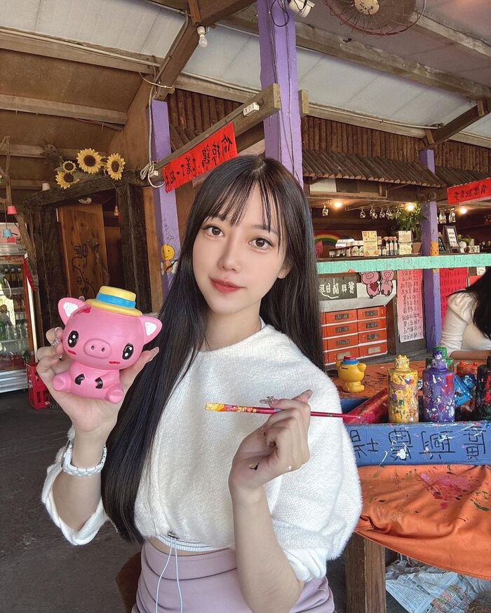 'Micky 吳帆帆' 白皙美腿 + 纖thin waist body..... 這curve人受得了 3th image