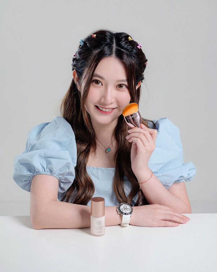 Youtube goddess 'Aries 艾瑞絲' 深邃事業線讓人hold不住 5th image