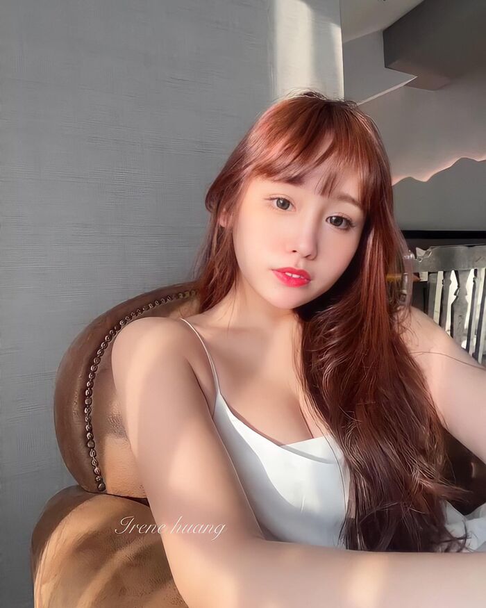 正妹「IreneHuang媁媁」療癒笑容散發滿滿初戀感 2th image