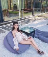 氣質長髮正妹「Hsin」雪白嫩乳逼死人「深溝夾殺」畫面太銷魂受不了!