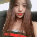Hui 清純模樣下有著超級費的身體引人遐想
