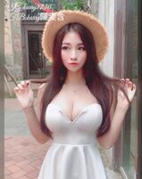 性感御姊姿含 渾圓雪球、蜜桃美臀性感辣洩 網:招架不住!