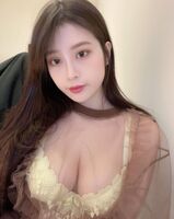 大奶甜美妹Yumibb8888薄紗誘人！最狂野惹火身材，電得你不要不要！
