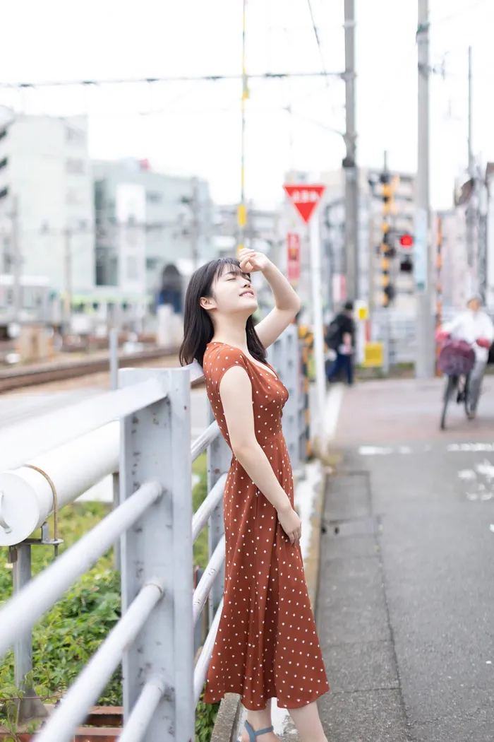 [Mei Ishihama 3] A 21-year-old beautiful rainbow con member who is erotic in a small swimsuit and still has an innocence (3) 32th image