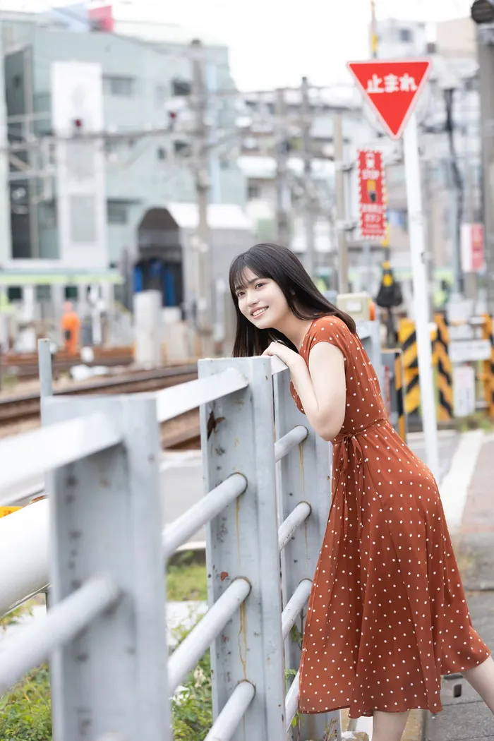[Mei Ishihama 3] A 21-year-old beautiful rainbow con member who is erotic in a small swimsuit and still has an innocence (3) 33th image