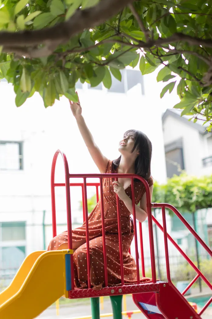 [Mei Ishihama 3] A 21-year-old beautiful rainbow con member who is erotic in a small swimsuit and still has an innocence (3) 38th image