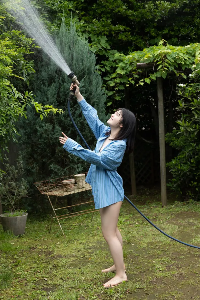[Mei Ishihama 3] A 21-year-old beautiful rainbow con member who is erotic in a small swimsuit and still has an innocence (3) 41th image