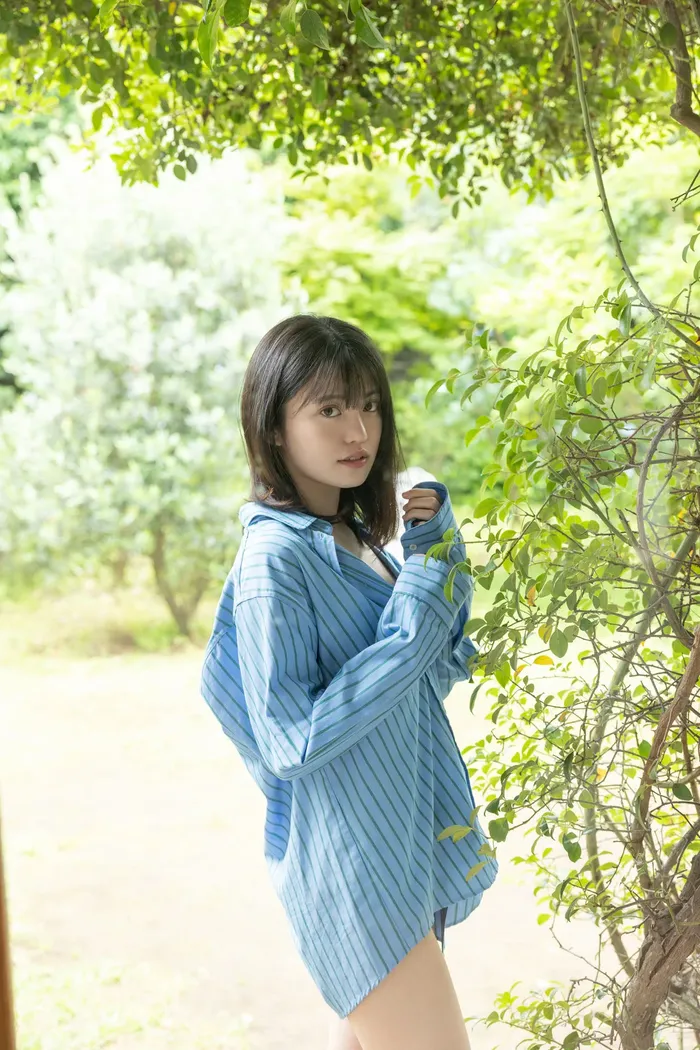 [Mei Ishihama 3] A 21-year-old beautiful rainbow con member who is erotic in a small swimsuit and still has an innocence (3) 44th image