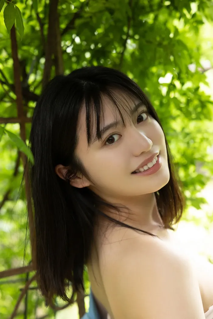 [Mei Ishihama 3] A 21-year-old beautiful rainbow con member who is erotic in a small swimsuit and still has an innocence (3) 52th image
