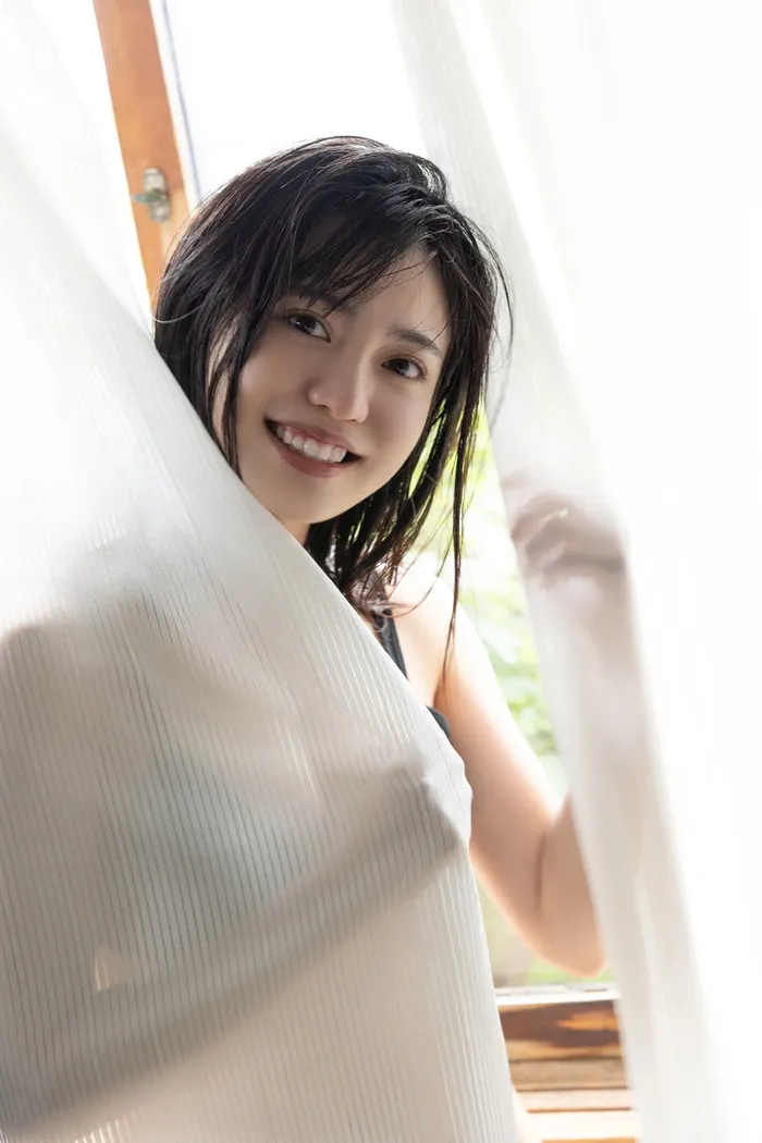 [Mei Ishihama 3] A 21-year-old beautiful rainbow con member who is erotic in a small swimsuit and still has an innocence (3) 91th image