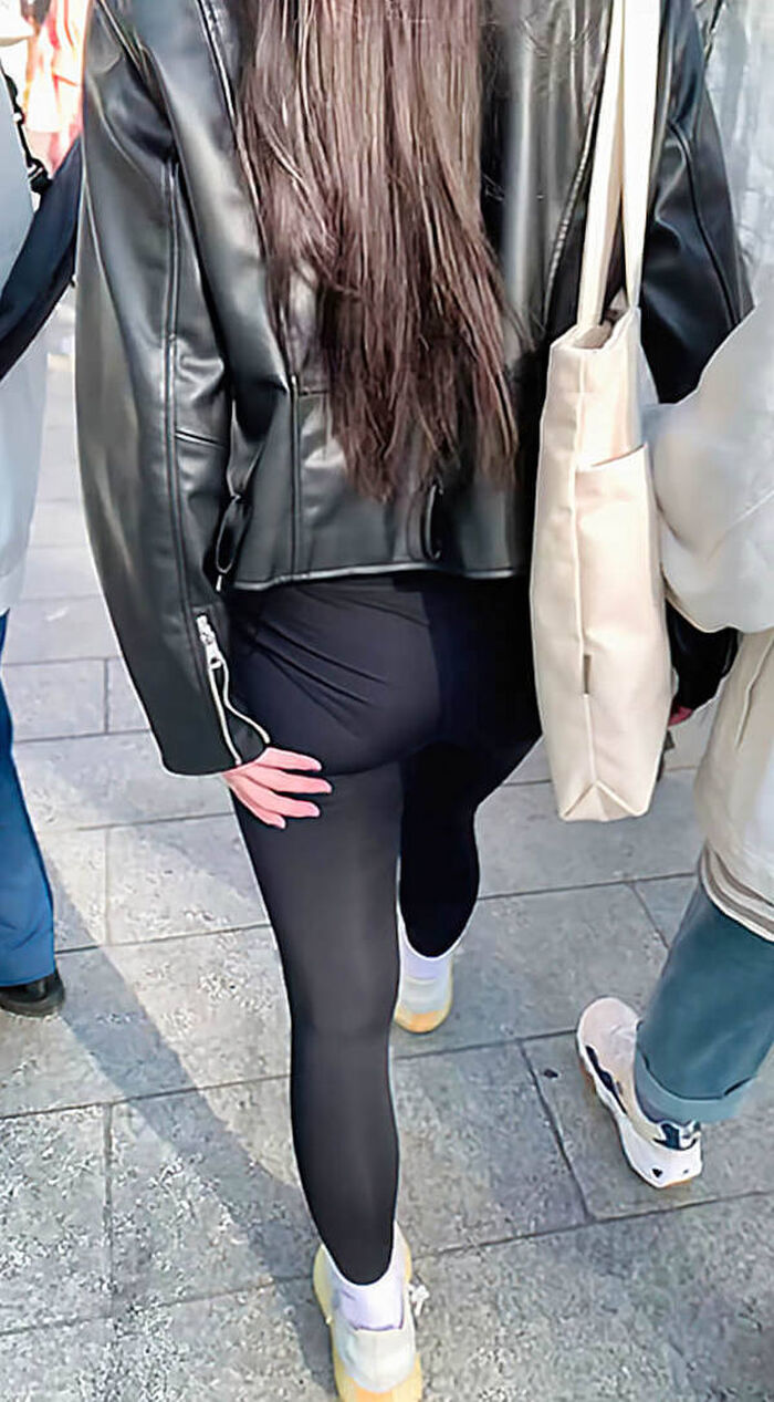 Erotic images of leggings girls 100 barrages of fascinating lower body 36th image