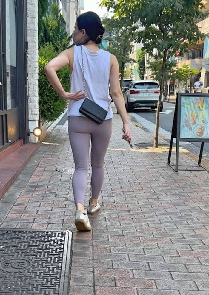 Erotic images of leggings girls 100 barrages of fascinating lower body 58th image