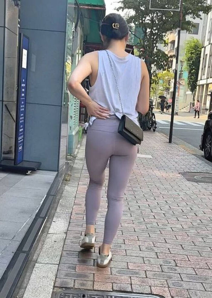 Erotic images of leggings girls 100 barrages of fascinating lower body 59th image