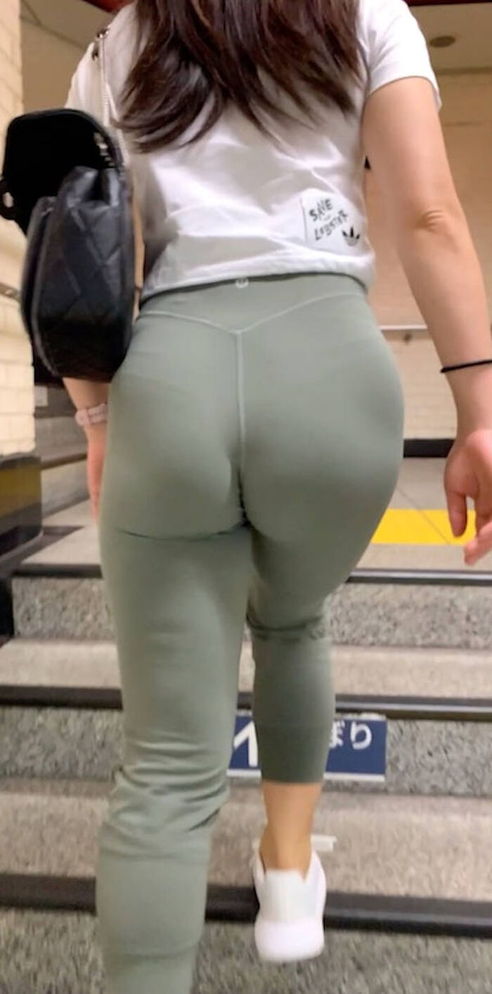 Erotic images of leggings girls 100 barrages of fascinating lower body 91th image