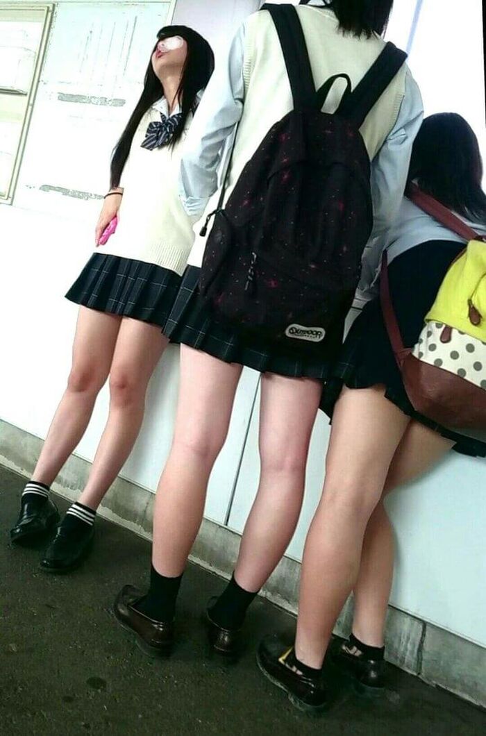 【Image】Fresh plump thighs are echiechina JKwwwwwwwww 3th image