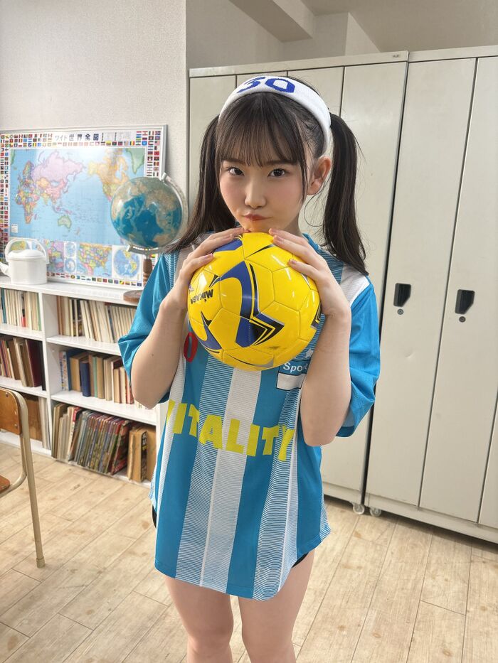 藤田こずえから改名しデジプランデビューした雨音ゆき、無修正マ●コを透けさせまくりww 7th image