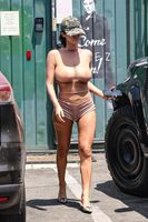 World-famous rapper Kanye West's new wife Bianca Sensori finally bares her www