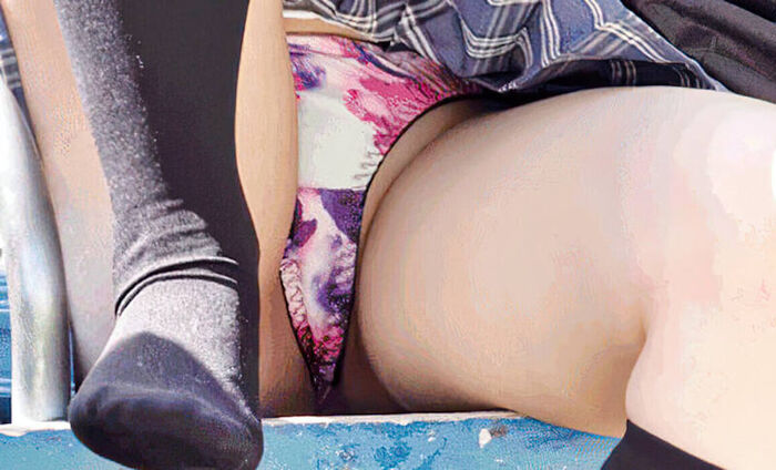 Erotic images of pants in full view 18th image