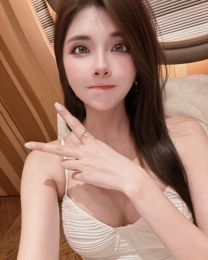 Goddess 'JoannaLin沐沐' 炸出邪惡curve 網友看了凍未條 (10P) 7th image