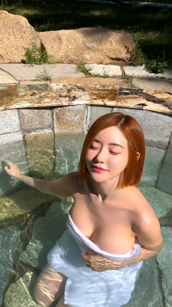 DJ Soda火辣出席 身穿迷你比基尼打碟 巨胸跟隨音樂節奏狂彈 性感畫面曝光 (11P) 8th image
