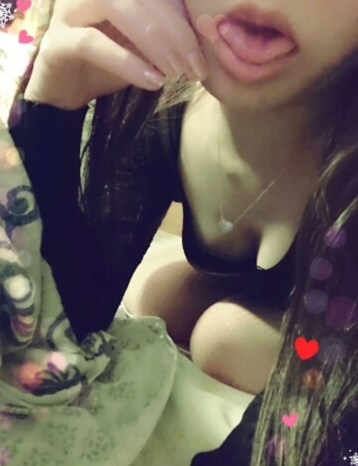 [3D] Selfie-style erotic image emphasizing cleavage Part.8 50 photos 23th image