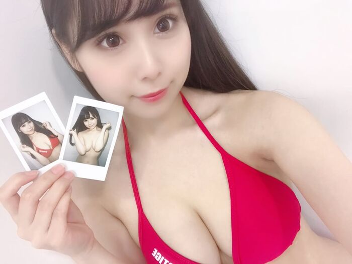 [3D] Selfie-style erotic image emphasizing cleavage Part.8 50 photos 45th image