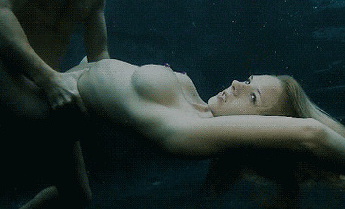 [part2] 71 underwater erotic GIF images! Boobs and buttocks that shake with buoyancy that feels cool 12th image