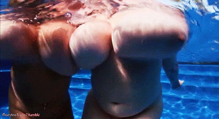 [part2] 71 underwater erotic GIF images! Boobs and buttocks that shake with buoyancy that feels cool 17th image
