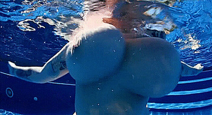 [part2] 71 underwater erotic GIF images! Boobs and buttocks that shake with buoyancy that feels cool 21th image