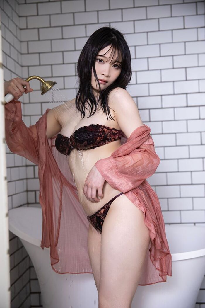 [Image] Former national idol boldly reveals 'F cup that looks like C cup' wwwwww Sayaka Igarashi, private bikini photo resonates !! 13th image