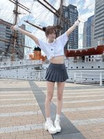 Even Shiramiya, a member of the idol group "airrow", splashes water on fans with a ridiculous momentum at 💦a water discharge live ww