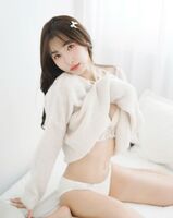 女神「妮娜張張」渾圓S曲線真的太猛 曬乳畫面養眼 (10P)