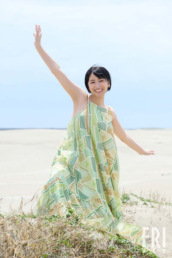 [Image] Enohara Yona with neat and clean huge breasts, her new swimsuit gravure is too naughty wwwwwwwwww Gravure The Television also covers the biggest break of 2024!! 25th image