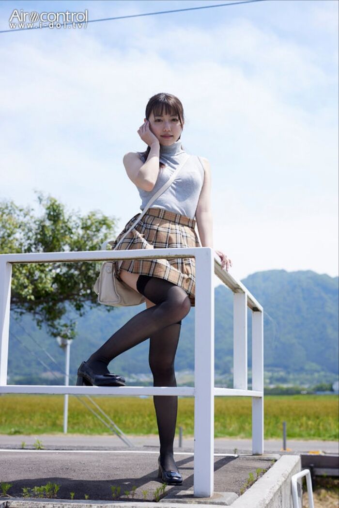 Kano Takahashi's lewd pattern tights with a cuteness that makes her want to be her 3th image